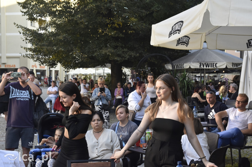 Charytatywny koncert „Gramy i pomagamy” cz2
