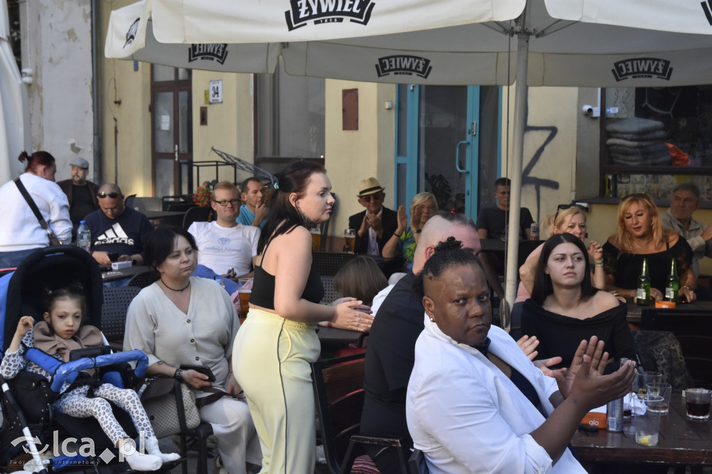 Charytatywny koncert „Gramy i pomagamy” cz2