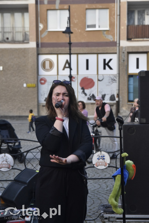 Charytatywny koncert „Gramy i pomagamy” cz2