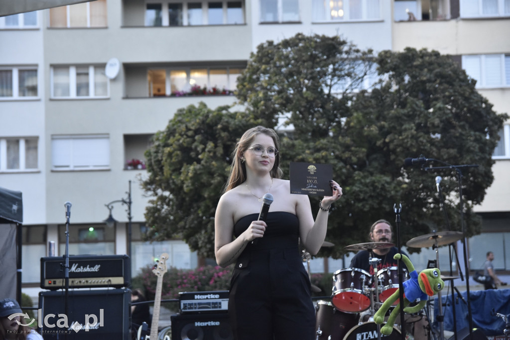 Charytatywny koncert „Gramy i pomagamy” cz2