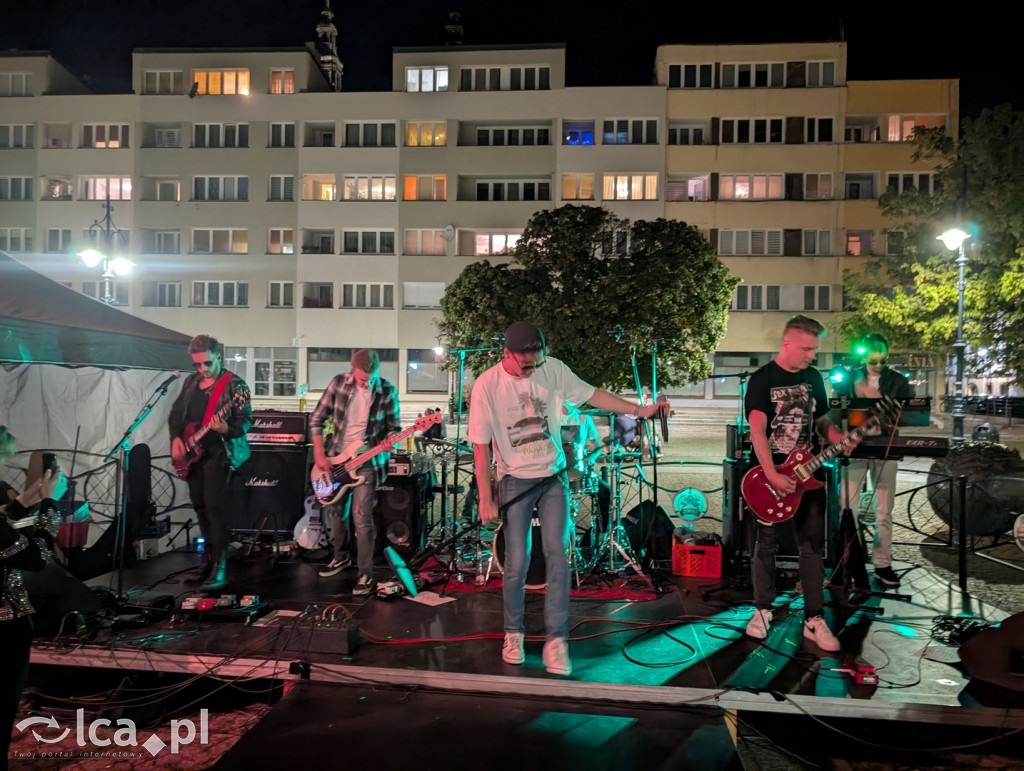 Charytatywny koncert „Gramy i pomagamy” cz2