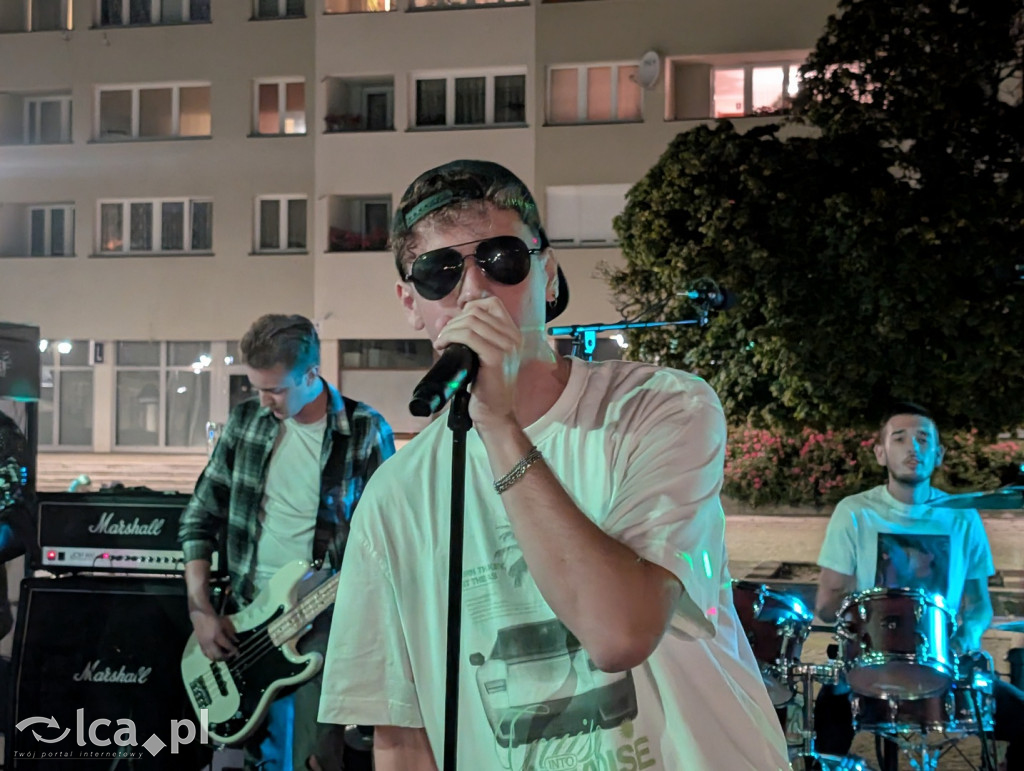 Charytatywny koncert „Gramy i pomagamy” cz2