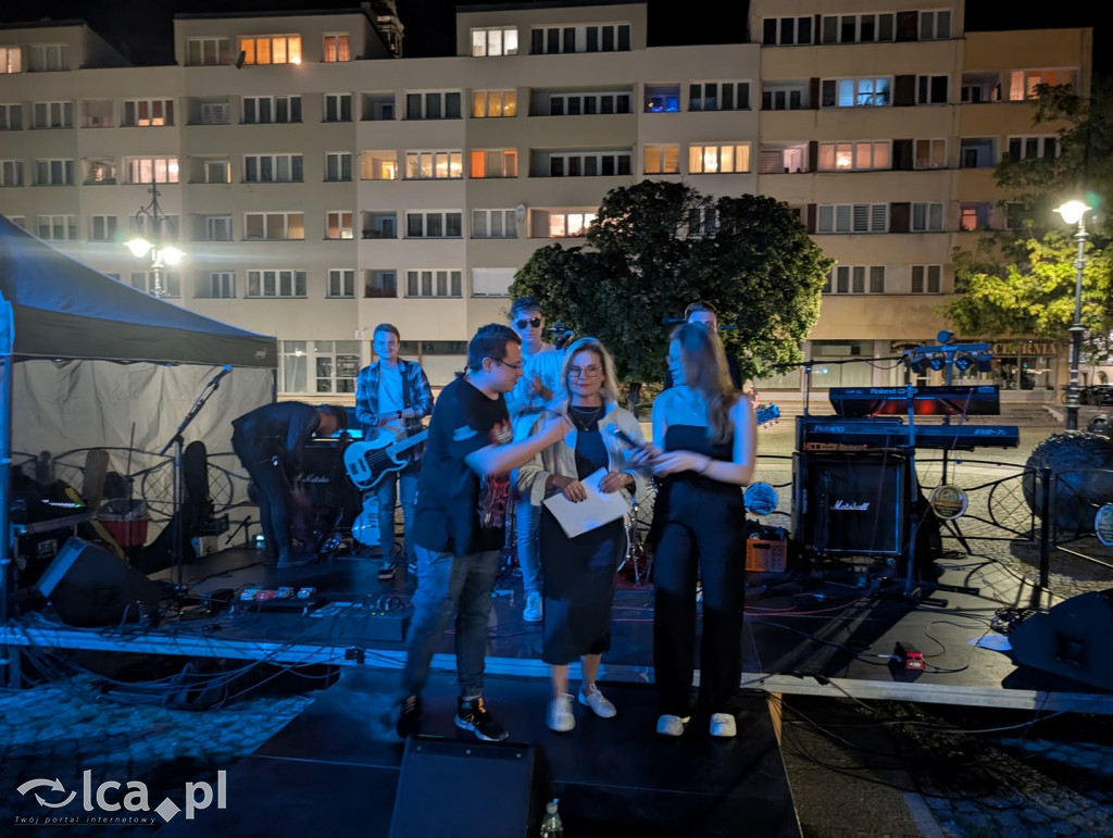 Charytatywny koncert „Gramy i pomagamy” cz2