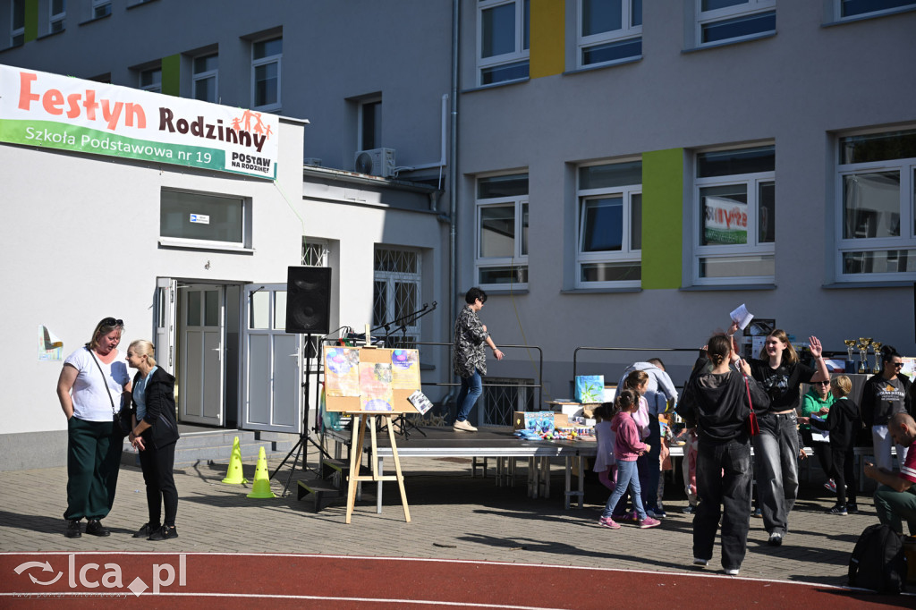 Jubileuszowy festyn w SP 19 pokazał siłę wspólnoty