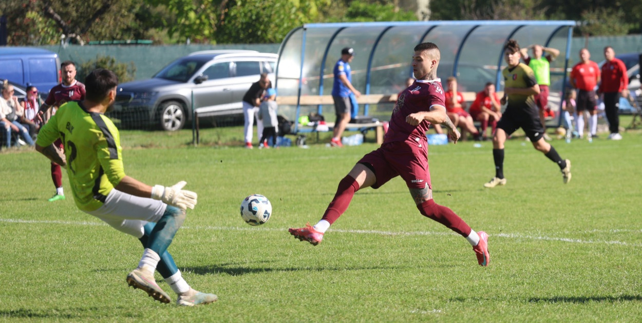 Zakaczawie Legnica pewnie ograło Victorię Niemstów