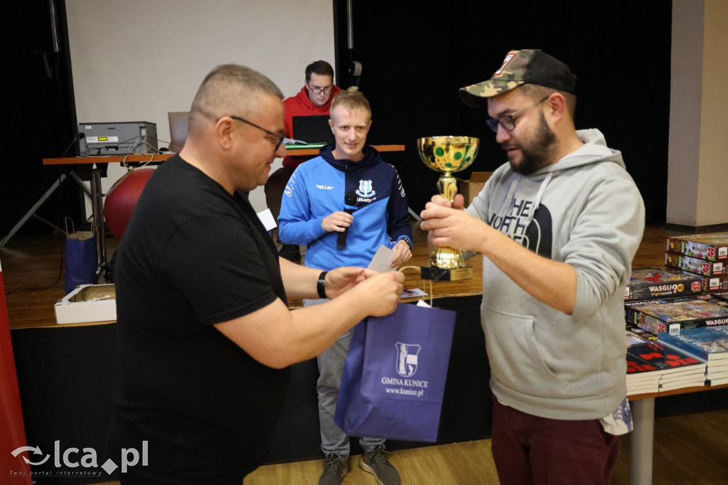 Miłosz Wrzałek zwycięzcą turnieju scrabble