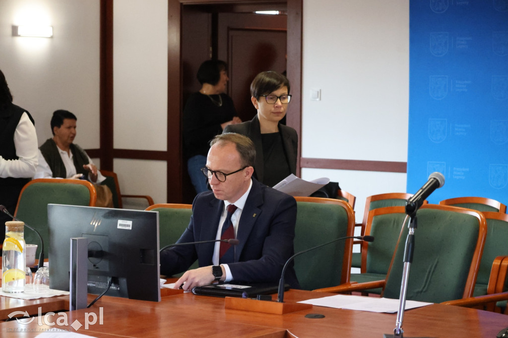 Pożegnanie Katarzyny Sosnowskiej podczas sesji RM
