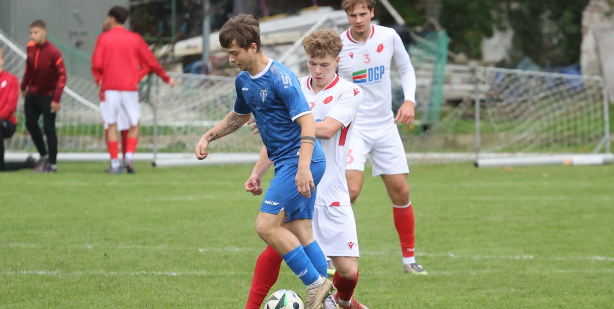 Derby w Legnicy. Iskra Kochlice pokonała Konfeks