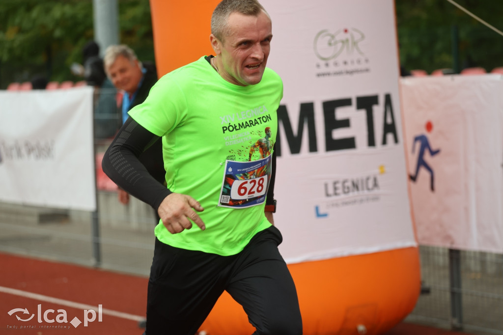 Znajdź się na zdjęciach z mety biegu