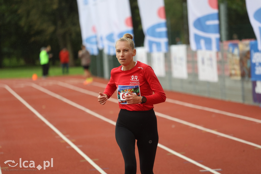 Znajdź się na zdjęciach z mety biegu