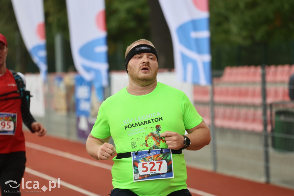 Znajdź się na zdjęciach z mety biegu