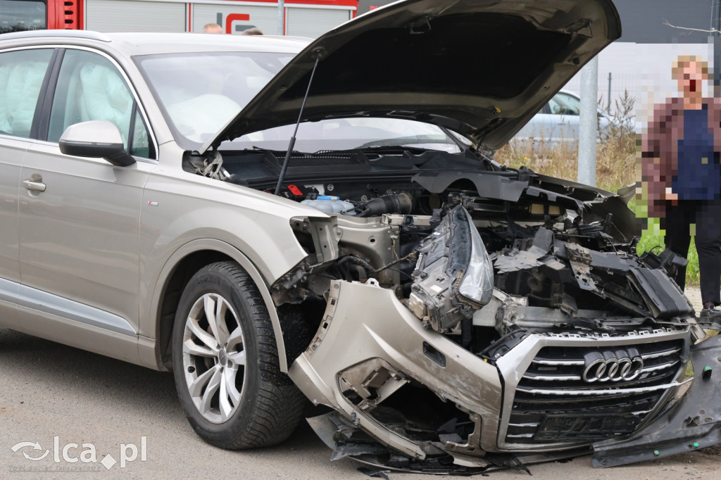 Zderzenie opla z audi w Legnicy