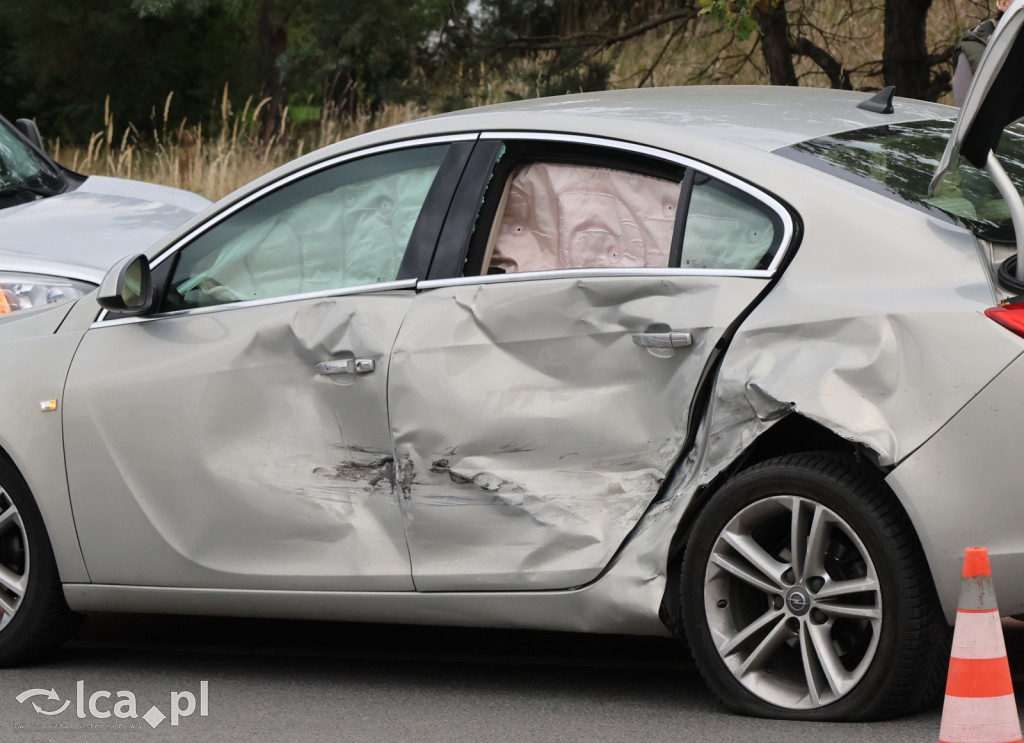 Zderzenie opla z audi w Legnicy