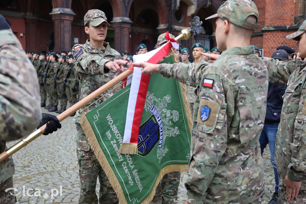 Uroczyste ślubowanie nowych kadetów w Legnicy