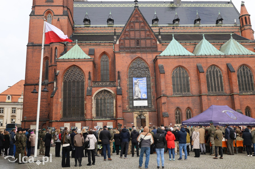 Uroczyste ślubowanie nowych kadetów w Legnicy
