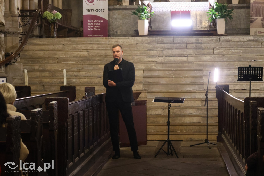 Dawne pieśni Legnicy zabrzmiały w kościele