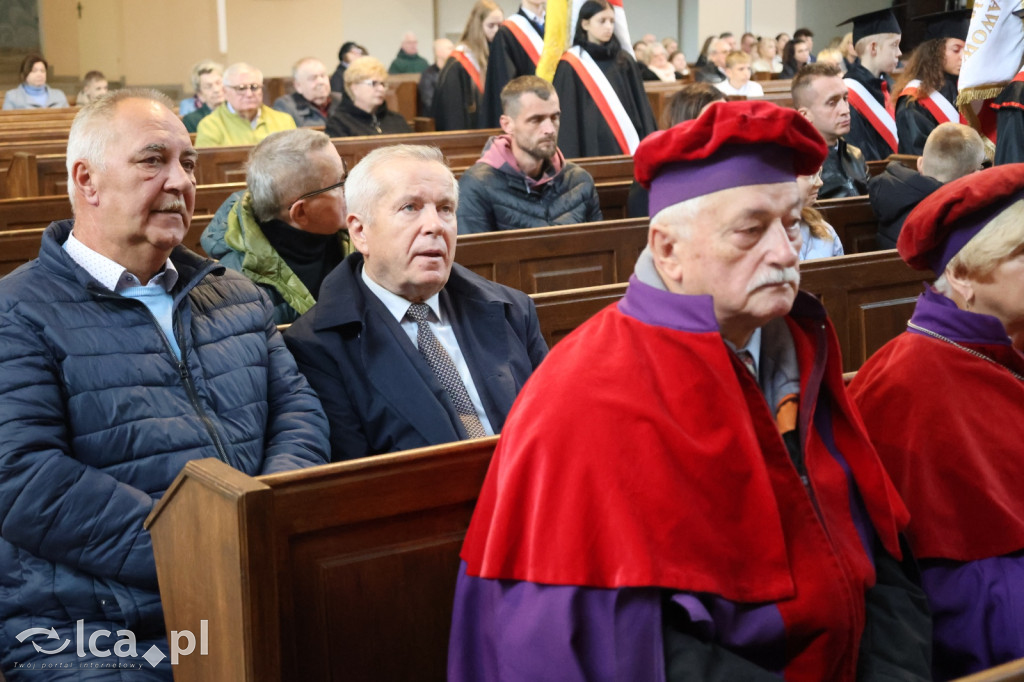 Dzień Papieski w Legnicy z udziałem bp.  Regmunta