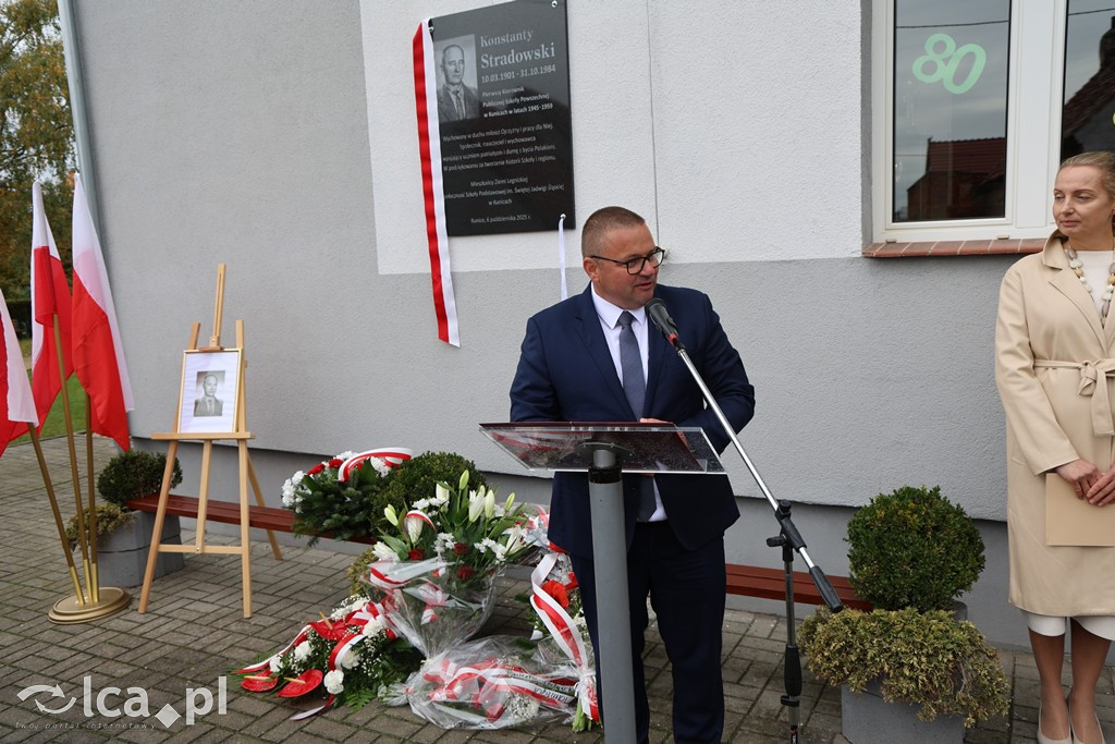 Upamiętniono pierwszego kierownika szkoły