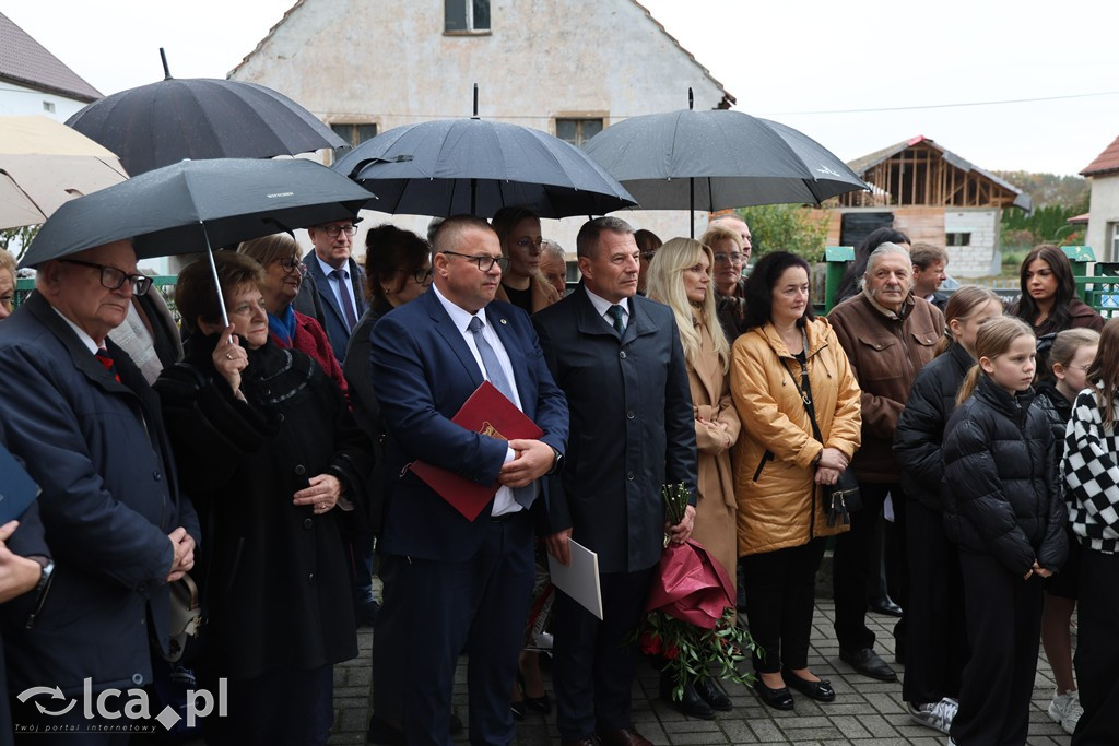Upamiętniono pierwszego kierownika szkoły