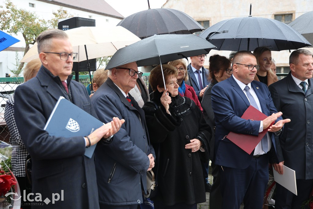 Upamiętniono pierwszego kierownika szkoły