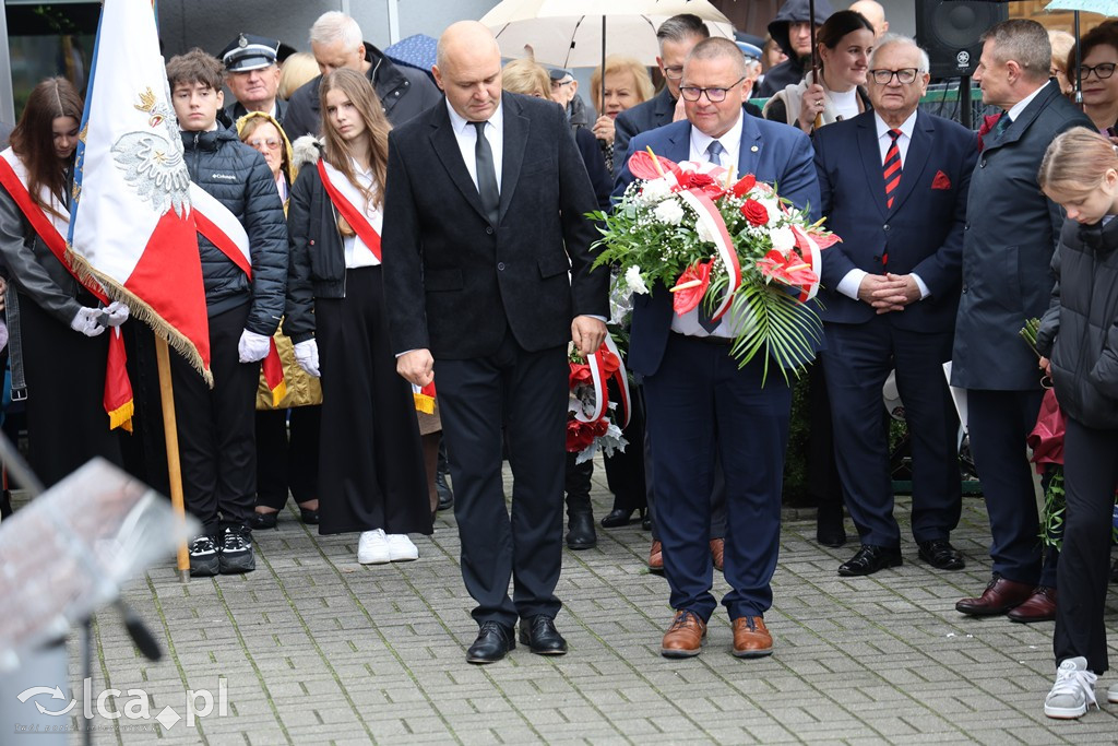 Upamiętniono pierwszego kierownika szkoły