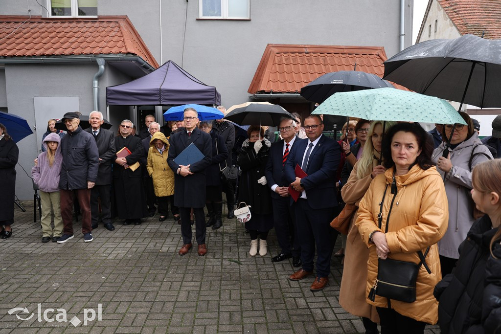 Upamiętniono pierwszego kierownika szkoły