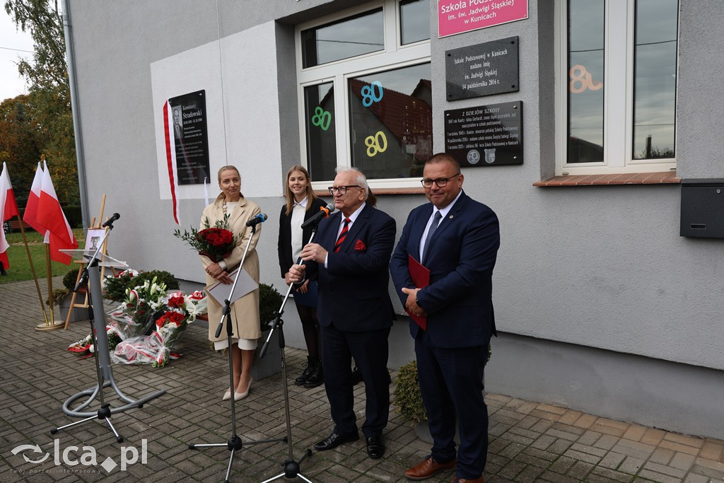 Upamiętniono pierwszego kierownika szkoły