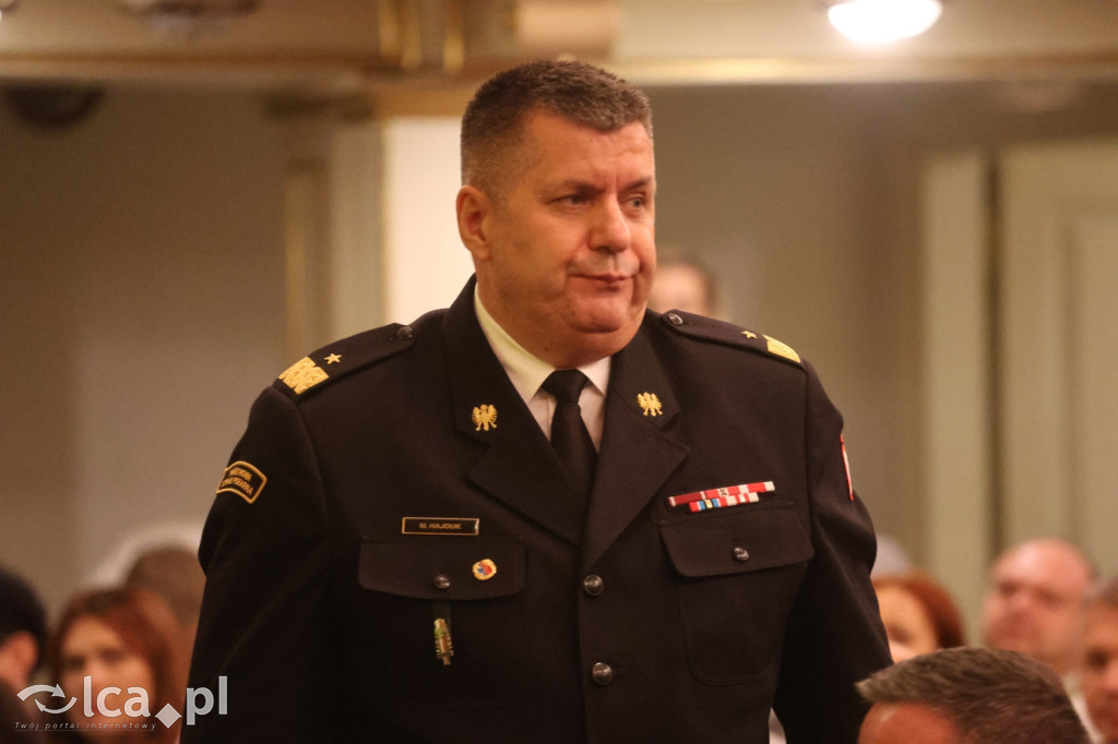 Uroczysta sesja Sejmiku w legnickim teatrze