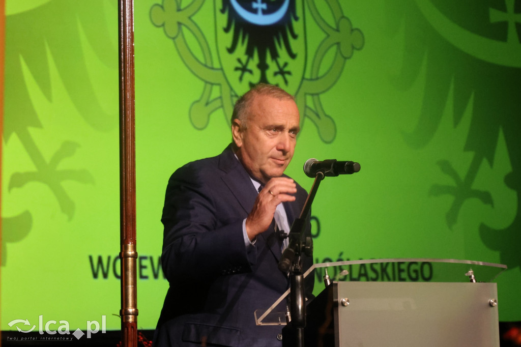 Uroczysta sesja Sejmiku w legnickim teatrze