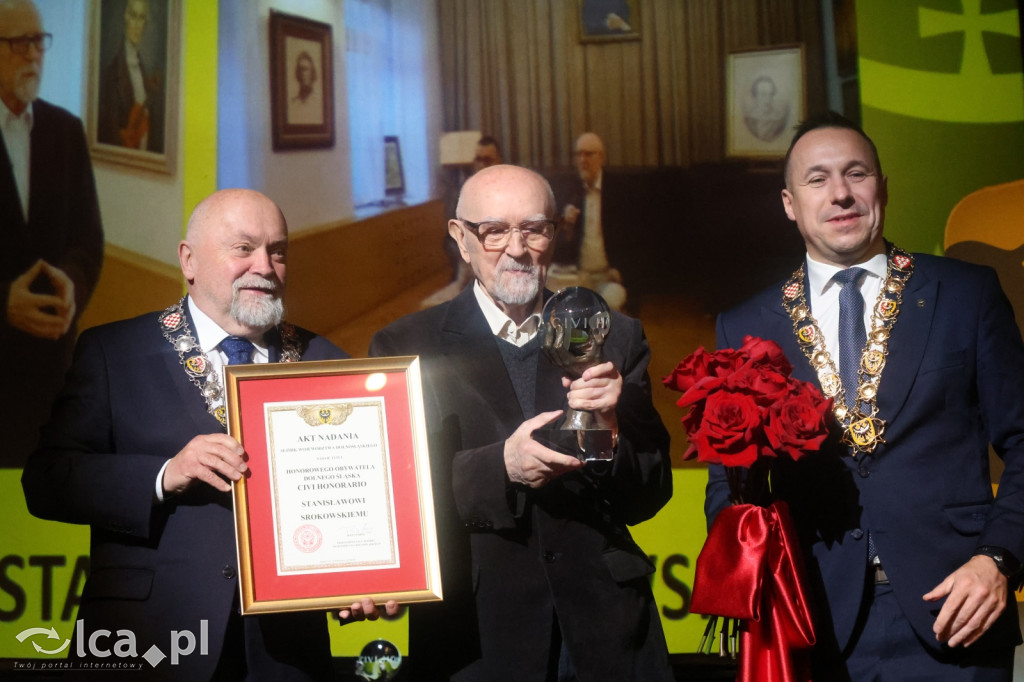 Uroczysta sesja Sejmiku w legnickim teatrze