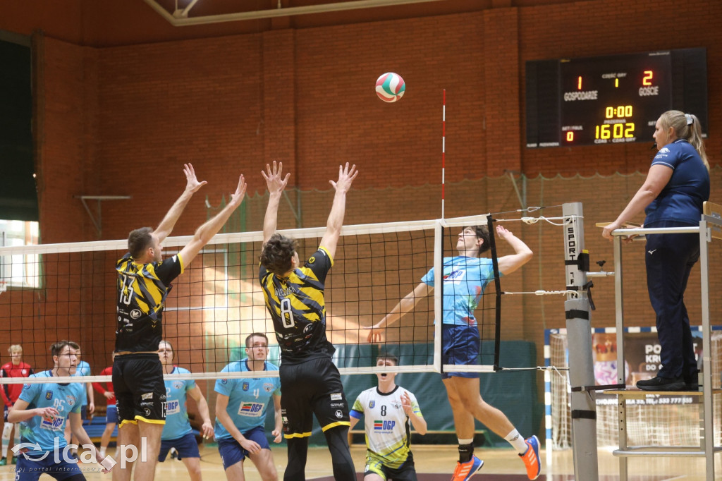 Ikar bez punktów w starciu z IM Rekord Volley