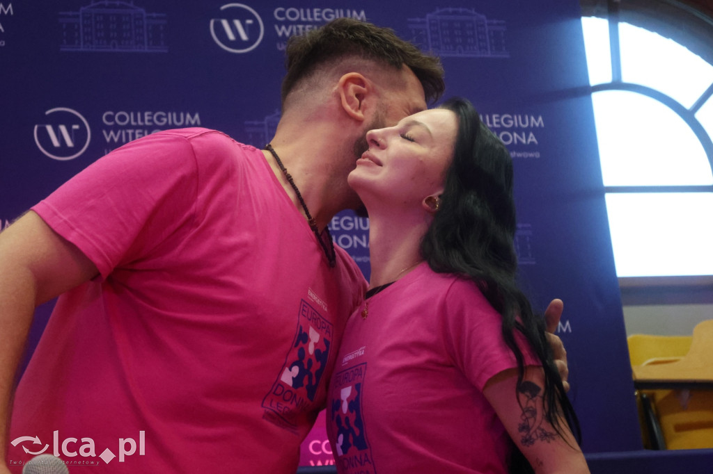 Ponad 200 osób na Różowej Zumbie
