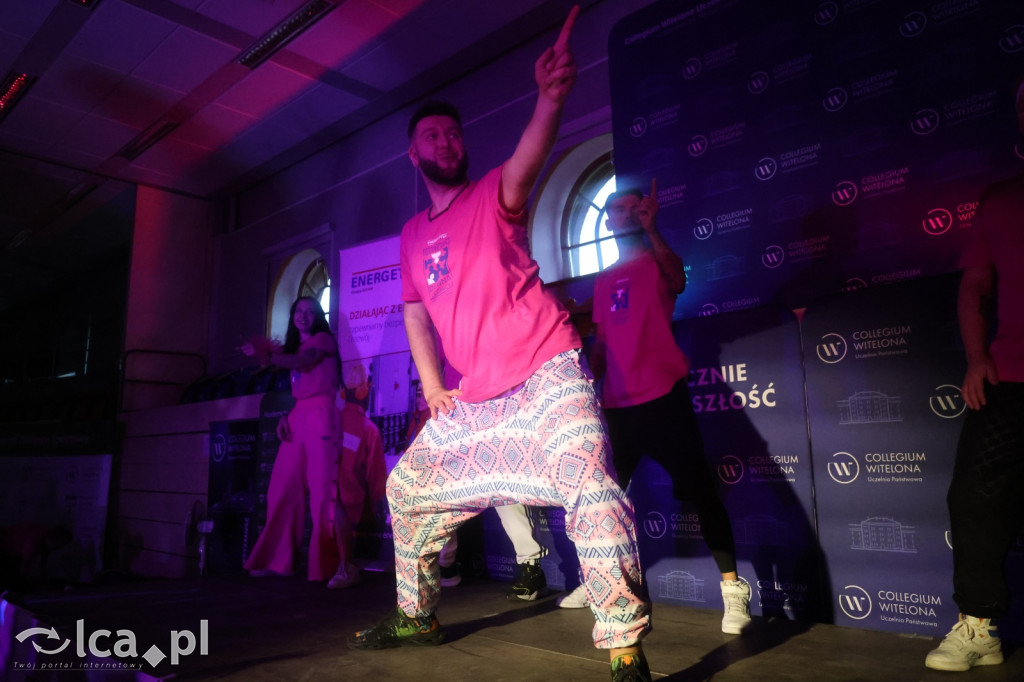 Ponad 200 osób na Różowej Zumbie