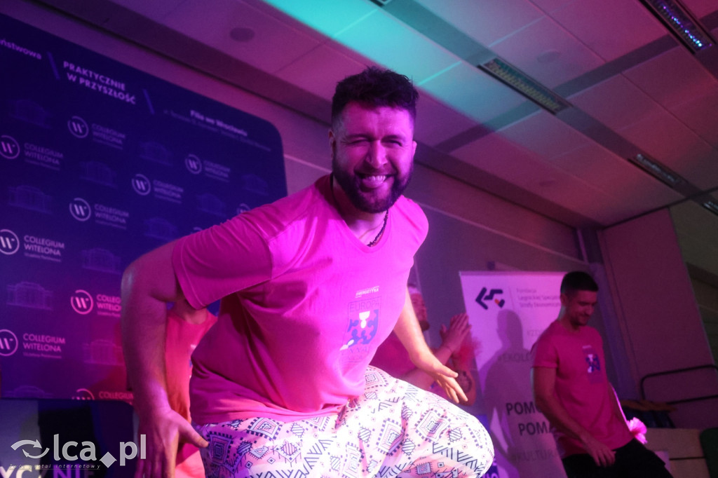 Ponad 200 osób na Różowej Zumbie