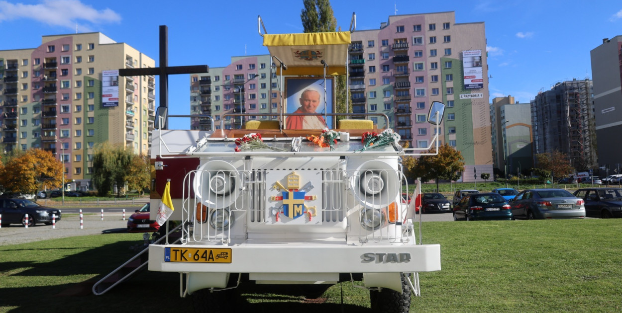 Samochód papieski JP2 – motoryzacyjna perełka
