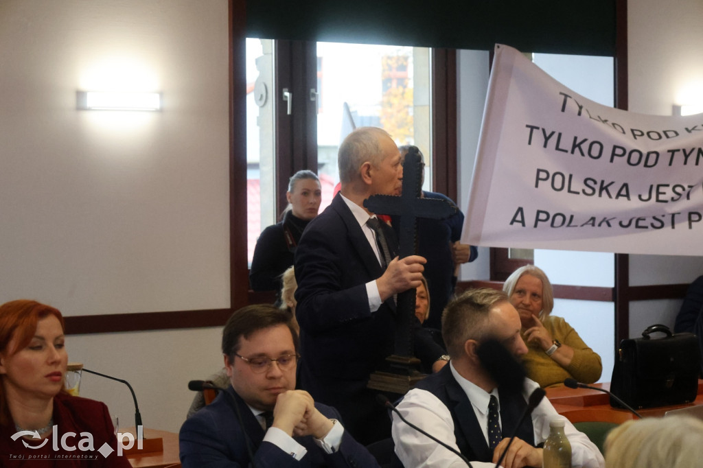 Gorąca atmosfera na sesji Rady Miejskiej Legnicy