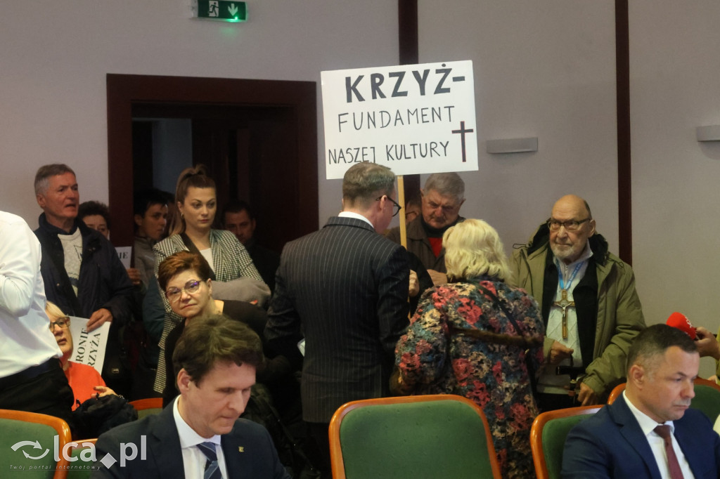 Gorąca atmosfera na sesji Rady Miejskiej Legnicy