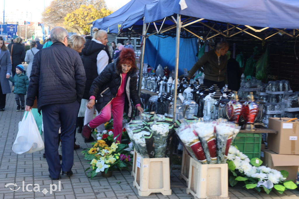 Wszystkich Świętych w Legnicy – wzmożony ruch