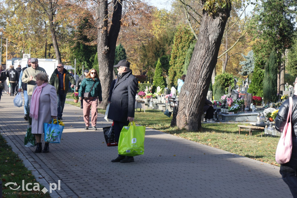 Wszystkich Świętych w Legnicy – wzmożony ruch