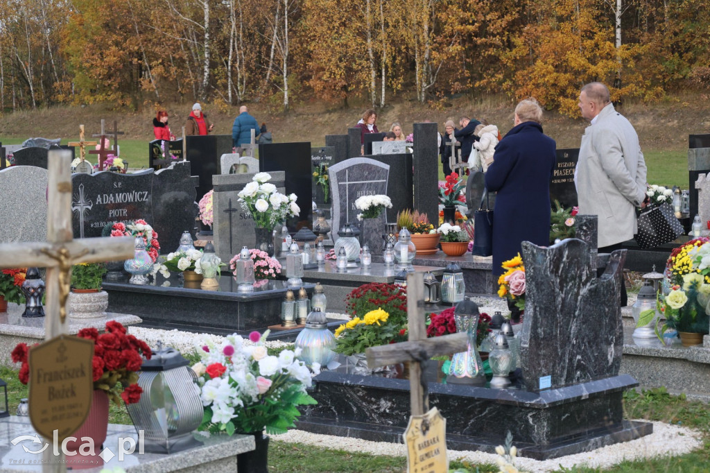 Msza święta i procesja różańcowa