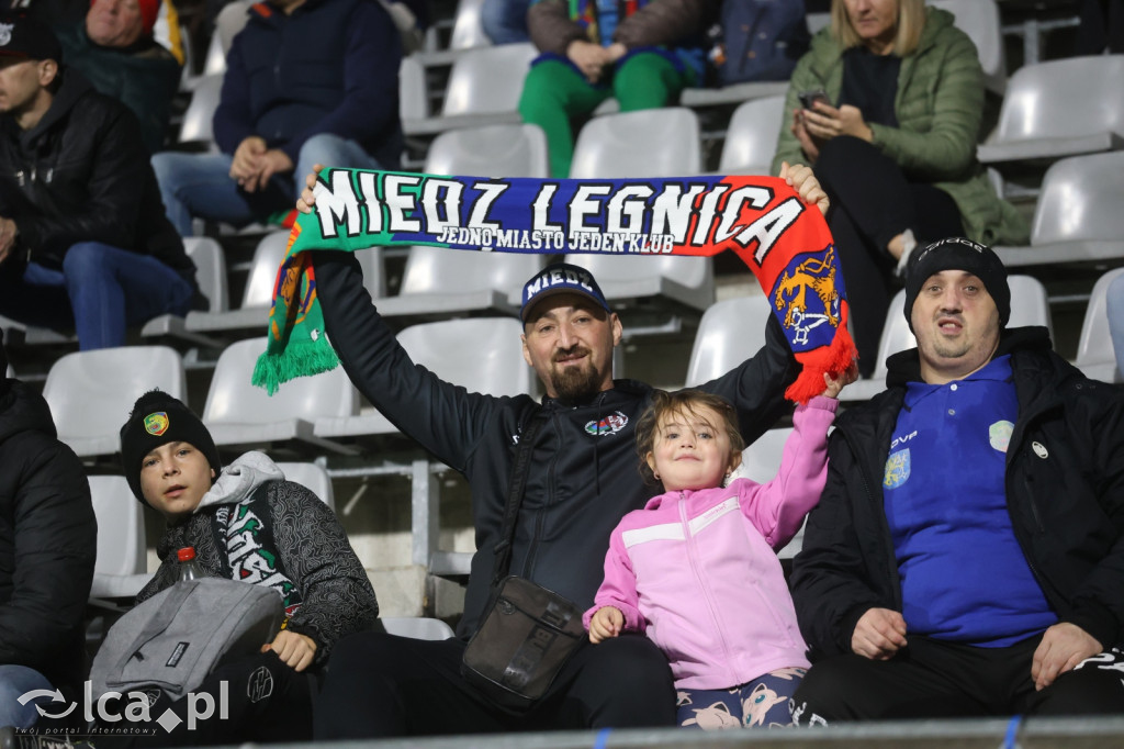 2425 widzów na Stadionie Miejskim