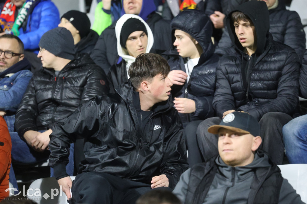 2425 widzów na Stadionie Miejskim