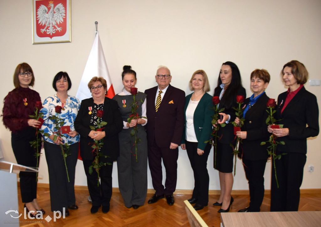 Medale KEN wręczone nauczycielom z powiatu