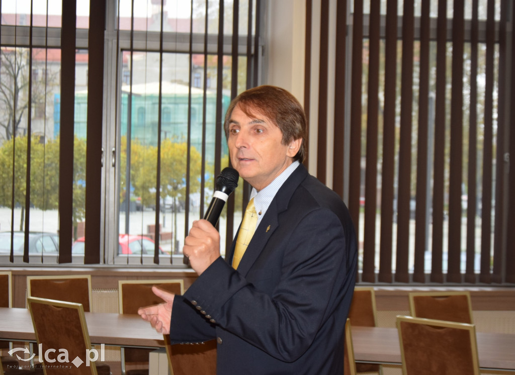 Medale KEN wręczone nauczycielom z powiatu