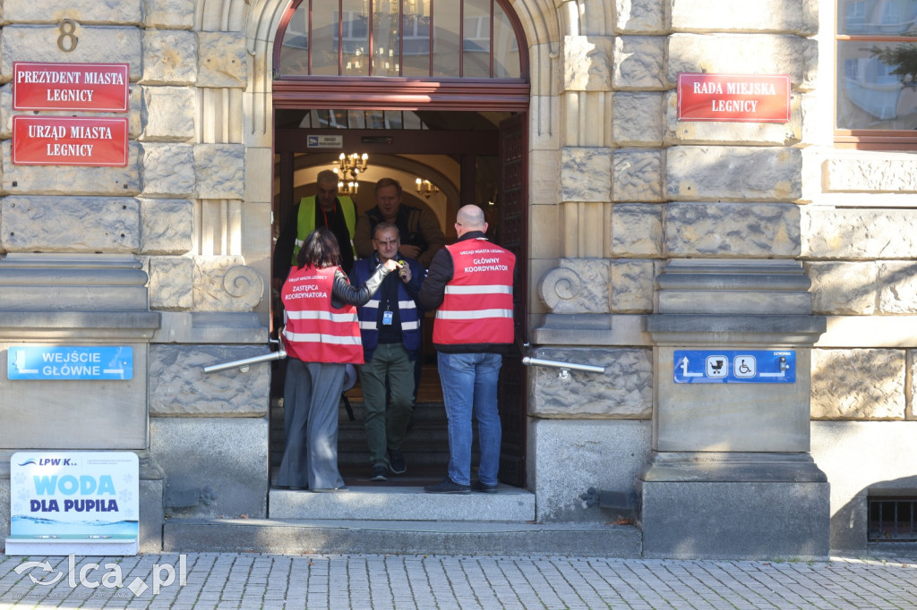 Ćwiczenia ewakuacyjne w Urzędzie Miasta