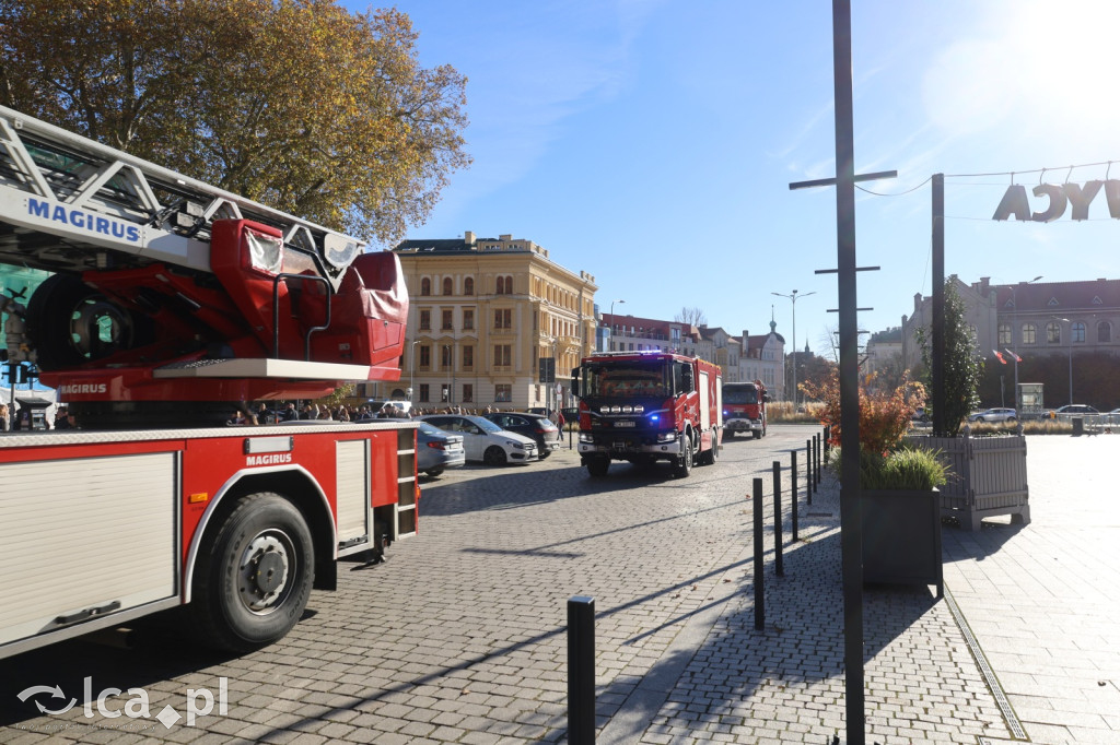 Ćwiczenia ewakuacyjne w Urzędzie Miasta
