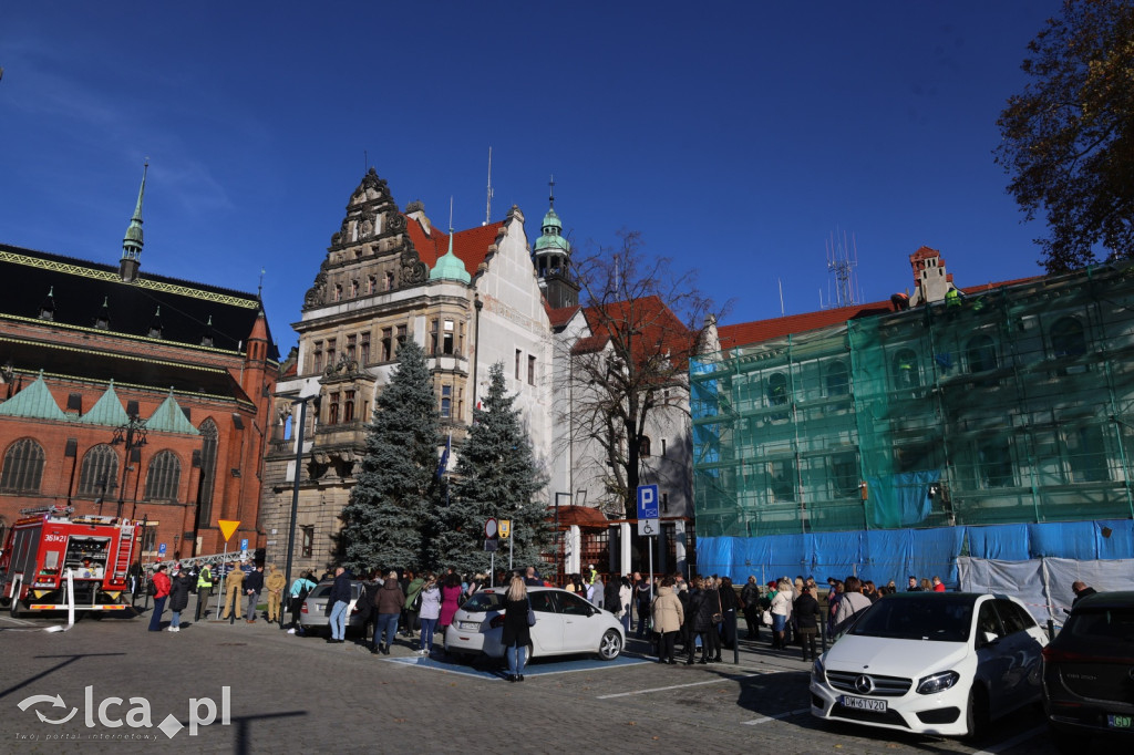 Ćwiczenia ewakuacyjne w Urzędzie Miasta