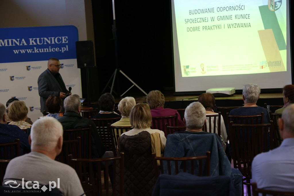 Debata w Kunicach wzmacnia lokalną wspólnotę