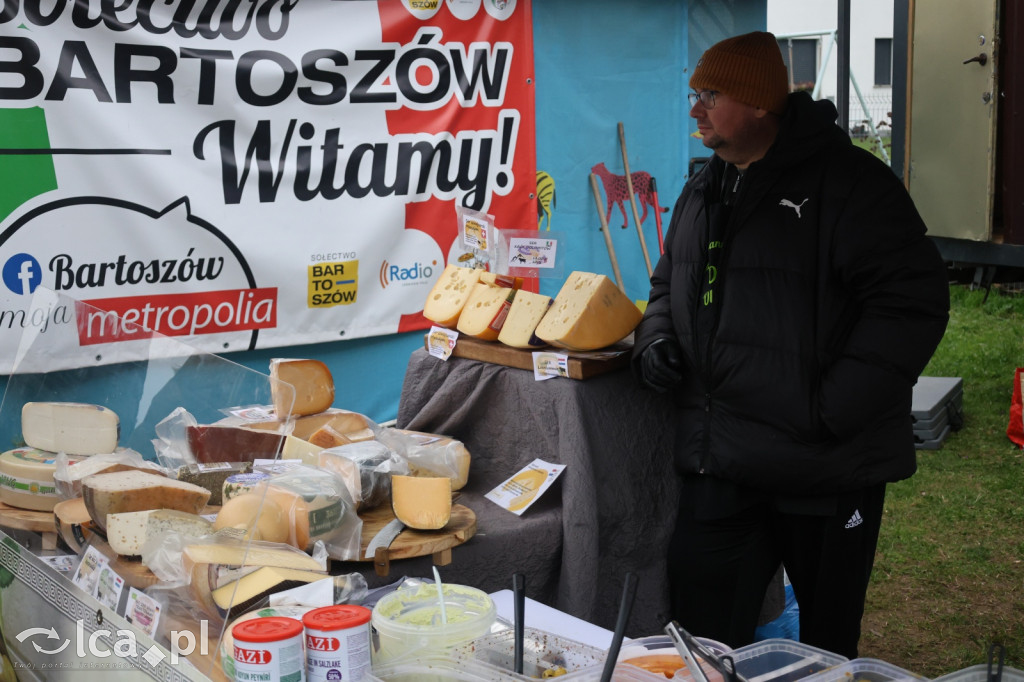 Niedzielny targ zdrowej żywności w Bartoszowie