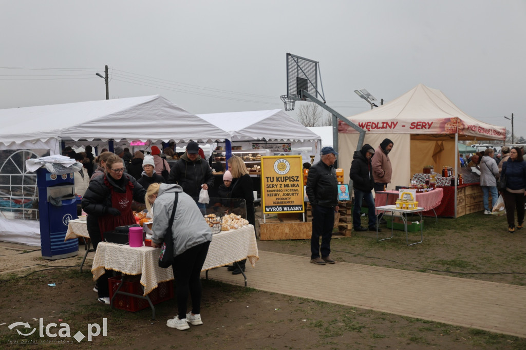 Niedzielny targ zdrowej żywności w Bartoszowie